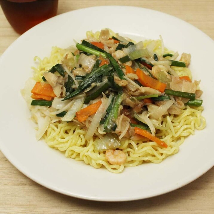 ダマ知らず!「海鮮エスニック長芋あんかけ焼きそば」